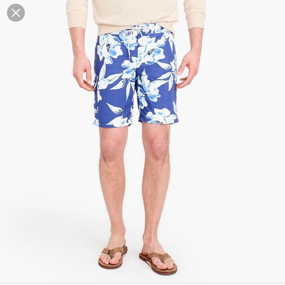 J. Crew Other - J. Crew men 9" board short blue floral swim